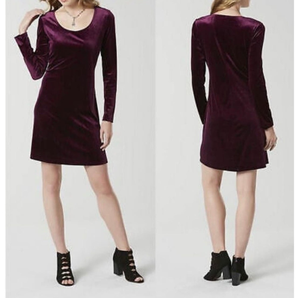 Crushed Velvet maroon ,Scoop Neck ,Long sleeves dress Size: L